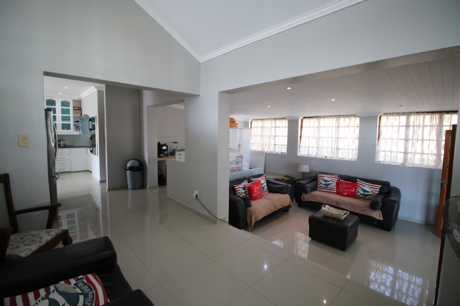 3 Bedroom Property for Sale in Beacon Bay North Eastern Cape